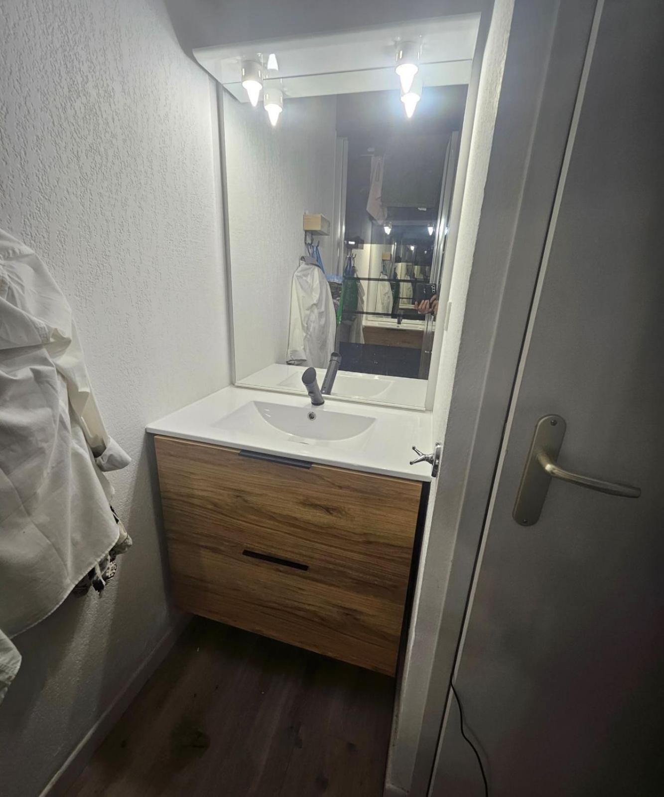 Maison Plain Pied Avec Climatisation Dans Une Residence Privee Avec Piscine 圣萨特尼莱斯艾 外观 照片